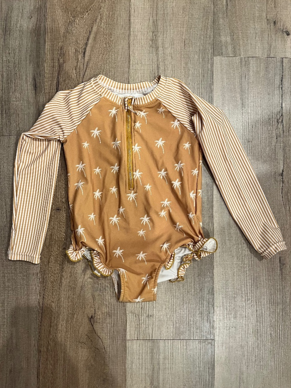 Caden Lane Palm Tree Print Long-Sleeve Rash Guard Swimsuit Size 7/8